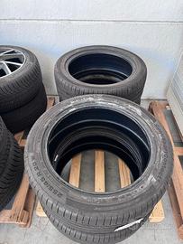 Continental 255/45 R20 Estive – Treno 4 Gomme