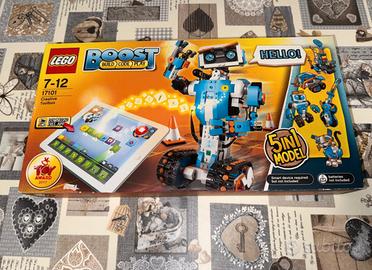 LEGO Boost 17101 Scatola Attrezzi Creativa.