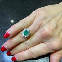 Anello smeraldo e diamanti nuovo