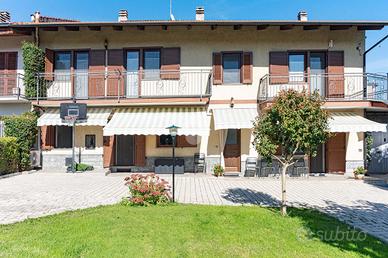 CASA SEMINDIPENDENTE A BARBANIA