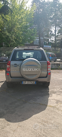 Suzuki Grand Vitara 1.9 DDiS 2008 danneggiata