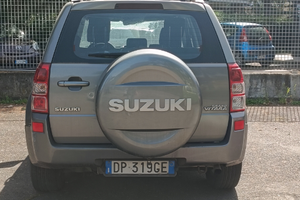 Suzuki Grand Vitara 1.9 DDiS 2008 danneggiata