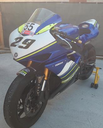 Yamaha R1 2008 moto pronto pista 