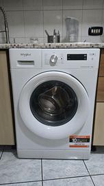 Lavatrice a libera installazione Whirlpool