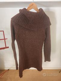 maglione marrone scuro