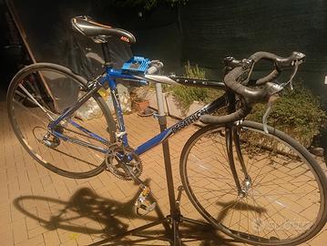 bici corsa taglia 45