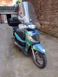Scooter honda sh 150 serie Racing F1