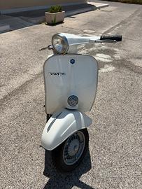 Vespa 125 Primavera targa ORO