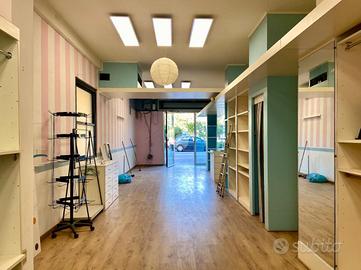 NEGOZIO A BELLARIA-IGEA MARINA