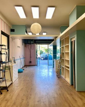 NEGOZIO A BELLARIA-IGEA MARINA