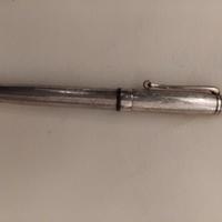 Penna stilografica   GUCCI  argento