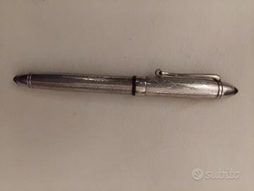 Penna stilografica   GUCCI  argento
