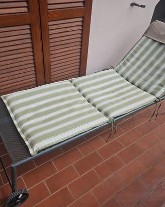Lettino da giardino con telaio in acciaio