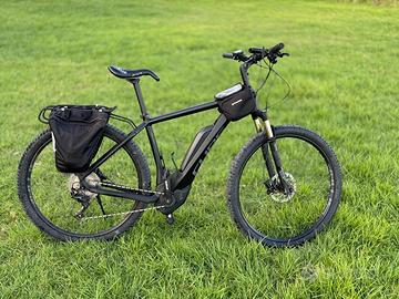 Bicicletta Mountain bike cube elettrica
