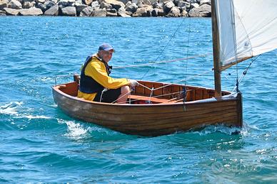 Dinghy in legno vintage