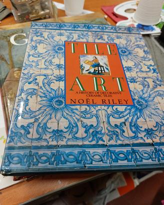 Tile Art english  Noël Riley 