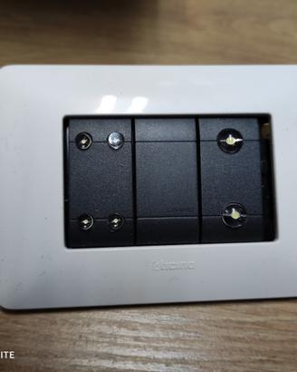 Faretti segnapasso accensione touch