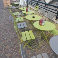 attrezzatura bar tavoli metallo tondi grigio verde