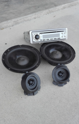 Autoradio speaker