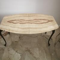 tavolino in onice supporto in ferro battuto 