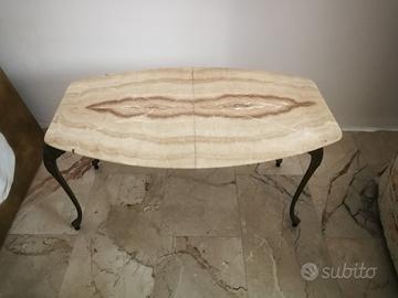 tavolino in onice supporto in ferro battuto 