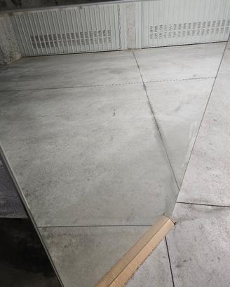 Specchio da bagno 60x95 con interruttore e presa 