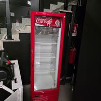 Vetrina Coca Cola