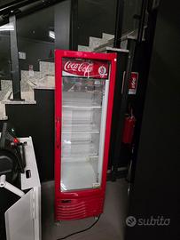 Vetrina Coca Cola