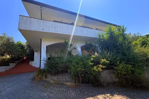 VILLA SINGOLA A MENDICINO