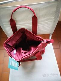 Borsa da donna marca PIQUADRO, col. bordeaux