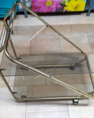 Carrello bar con piani di cristallo