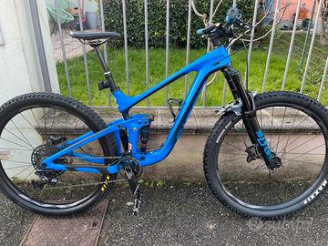 MTB Giant adavnced pro carbon taglia M