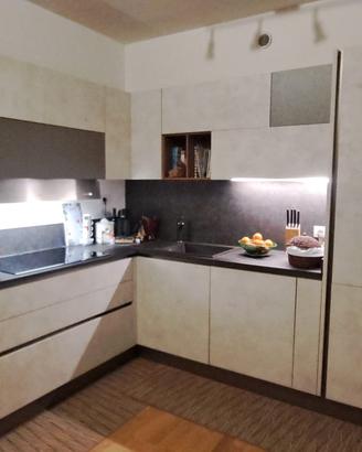 CUCINA "LUBE" SEMINUOVA COMPLETA DI ELETTROMESTICI