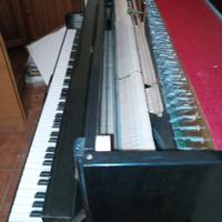 Pianoforte verticale in buono stato 300 euro esclu