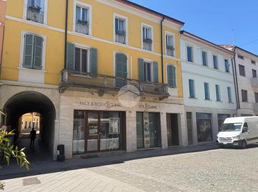 3 LOCALI A CREMONA