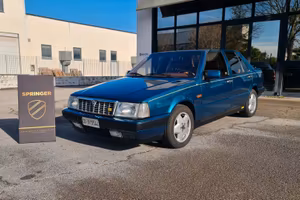 Lancia Thema 8.32 verde reflex