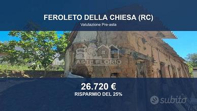 Immobile in asta di 420 m² con box auto a Feroleto