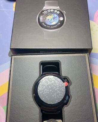 Smartwatch Huawei Watch 4, colore nero.