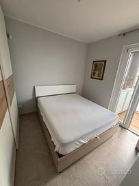 Letto matrimoniale con materasso nuovi