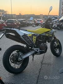 Husqvarna 701 Supermoto