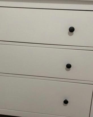 Cassettiera Ikea Hemnes