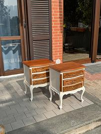 Cppia Comodini restaurati in Legno