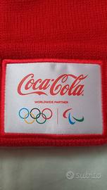 Berretto rosso Coca Cola Milano Cortina 2026 Olimp