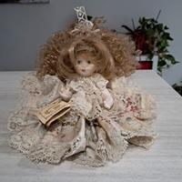 bambola in porcellana di Capodimonte