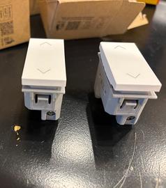 MatixGO - Pulsante sali/scendi serrande - JW4037N