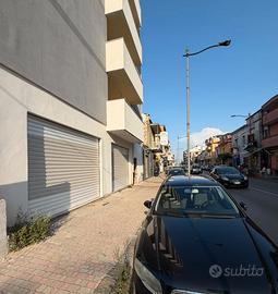 Locale commerciale/ufficio - ristrutturato