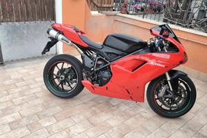 Ducati 848 EVO