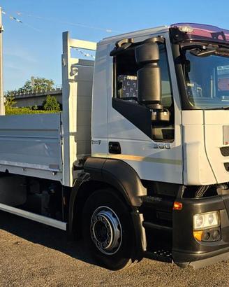 IVECO STRALIS 360 TRASPORTO MACCHINE OPERATRICI