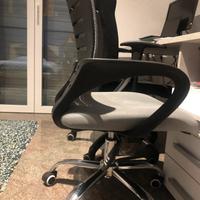 Sedia ergonomica da scrivania  grigio chiaro