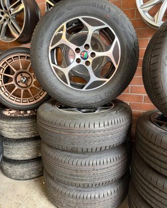 Kit cerchi in lega+ pneumatici alfa Romeo Stelvio 